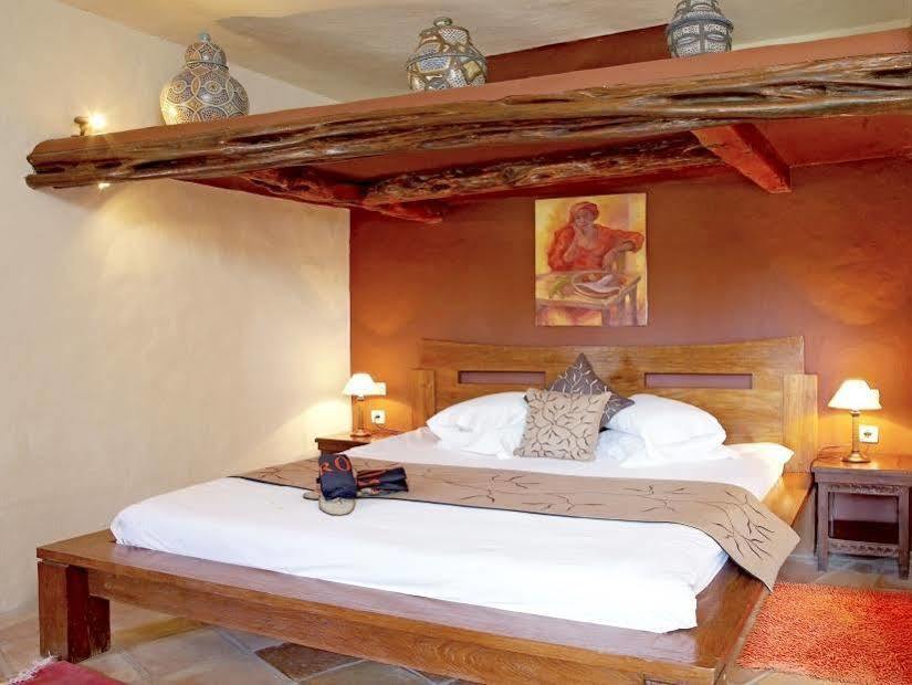 Agroturismo Atzaro Santa Eularia des Riu Eksteriør billede