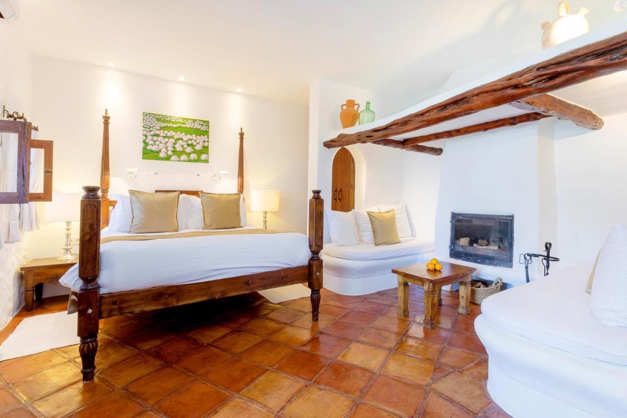 Agroturismo Atzaro Santa Eularia des Riu Eksteriør billede